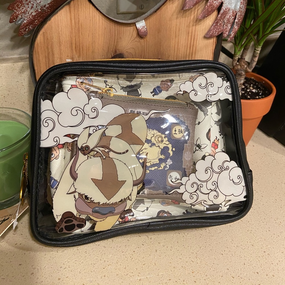 Avatar cosmetic bag set